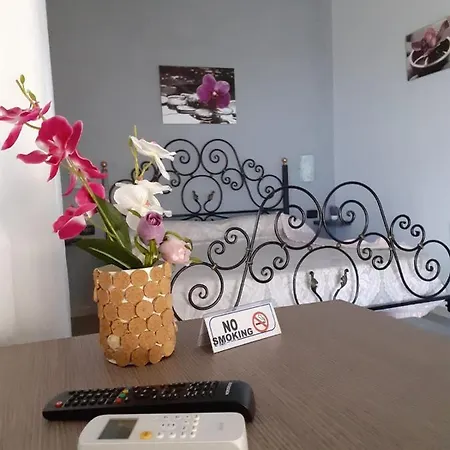 Bed&Breakfast La Primavera Bed & Breakfast Acerra Exterior photo